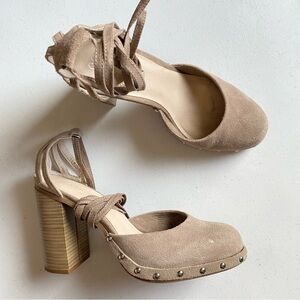 Seychelles Size 10 Tan Gray Suede Leather Rounded Toe Lace-up Stacked Block Heel